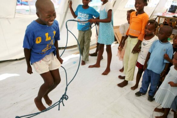 Na Haiti jsme otevřeli 8 dětských center