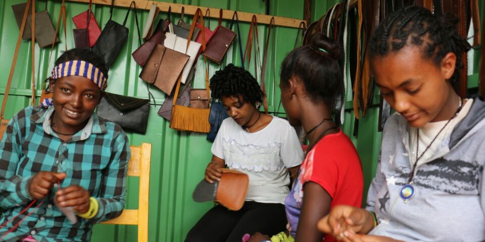 Podporujeme kožedělnictví v Etiopii, a zlepšujeme tak pracovní příležitosti